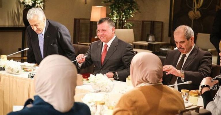 الملك: يناقش "الكوتا" وقانون الانتخابات مع سيدات النواب 