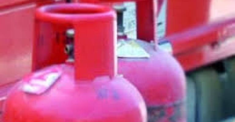 الأختام الانكماشية على اسطوانات الغاز مطلع أيار الأختام الانكماشية على اسطوانات الغاز مطلع أيار