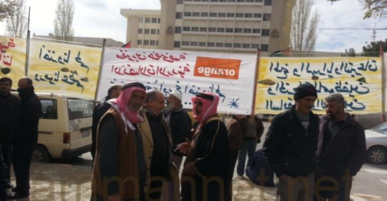 ملف متضرري أورانج يخرج من عهدة العمل النيابية..والمتضررون يعتصمون