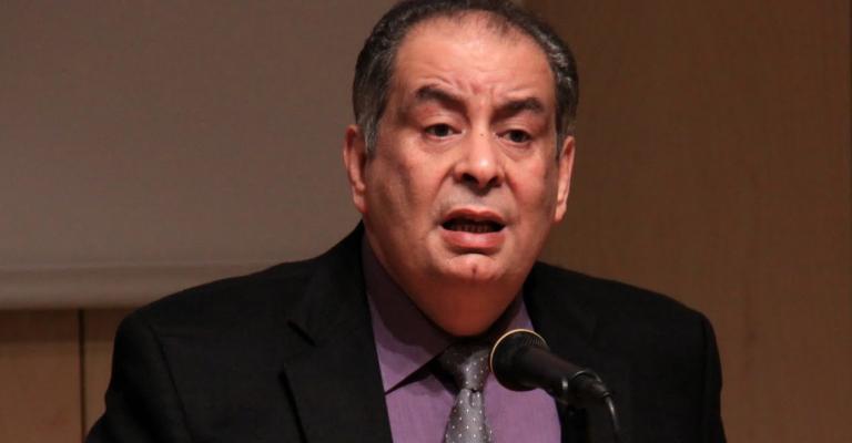 الروائي زيدان في شومان