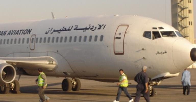 نقص حاد بإيرادات العبور الجوي 