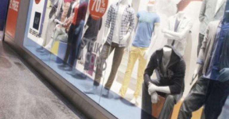 تراجع الإقبال على الألبسة رغم التنزيلات