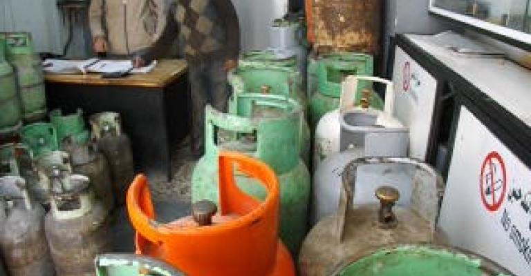 المصفاة تقرر إعادة تصدير اسطوانات الغاز الهندية