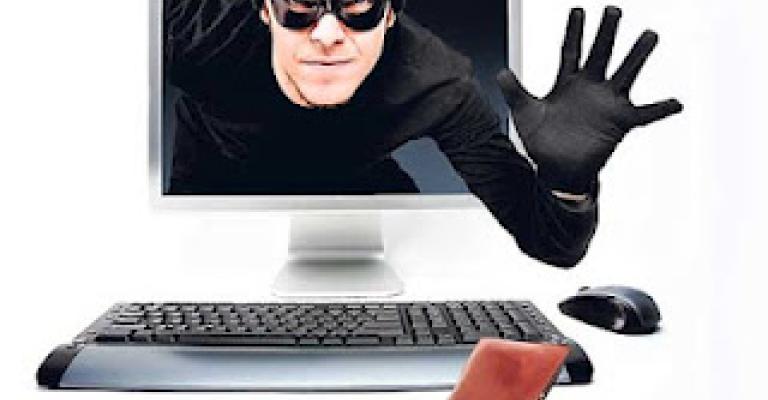 إعلان وظيفة على الانترنت ينتهي بقضية احتيال