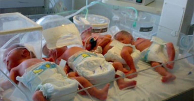 أطفال يولدون في المجهول 