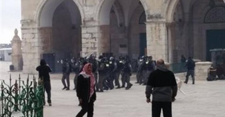 عشرات الإصابات إثر اقتحام قوات الاحتلال للأقصى