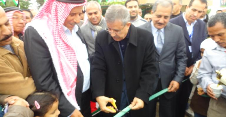 الزعبي: الحكومات قصرت بحق القطاع الزراعي