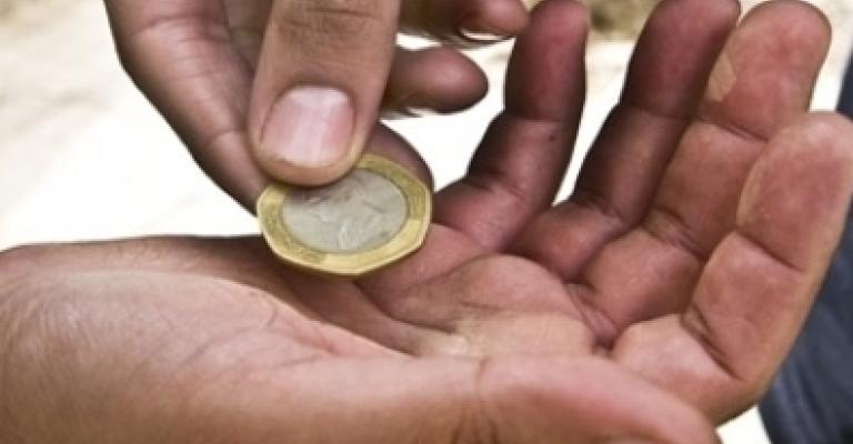 ضبط 44 متسولاً ومتسولة بعمان