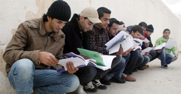 الرسوم الجديدة تعصف باحلام الكثيرين بالتوجيهي