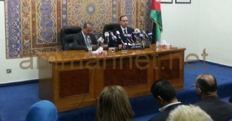 مخاطبات لجلب الكردي.. ورفع غرامة الإقامة المخالفة مخاطبات لجلب الكردي.. ورفع غرامة الإقامة المخالفة