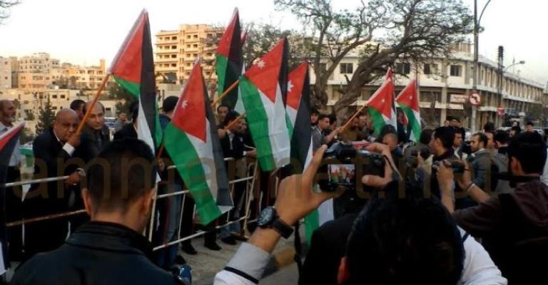 انتقال إحياء "24 آذار" إلى دوار فراس- عدسة أحمد أبو حمد