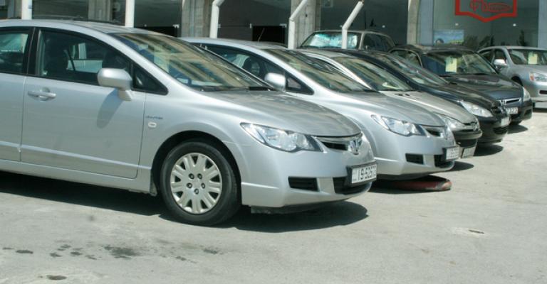 أسعار الوقود ترفع من شعبية " الهايبرد"