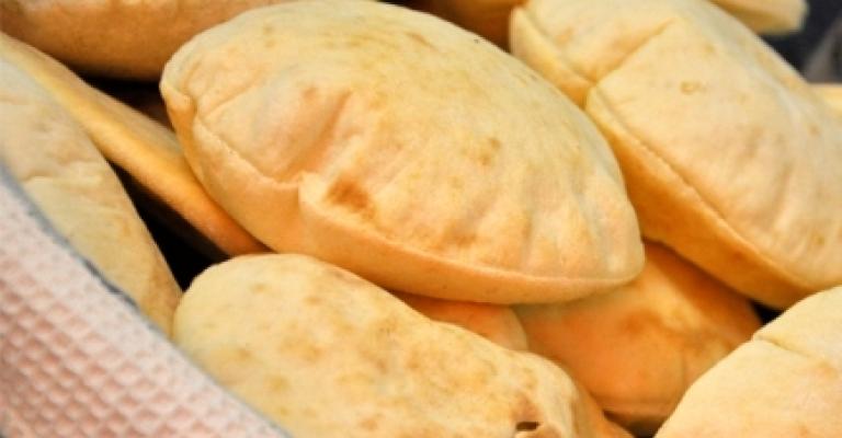 الحموي: رفع الدعم عن الخبز استحقاق لا بد منه الحموي: رفع الدعم عن الخبز استحقاق لا بد منه