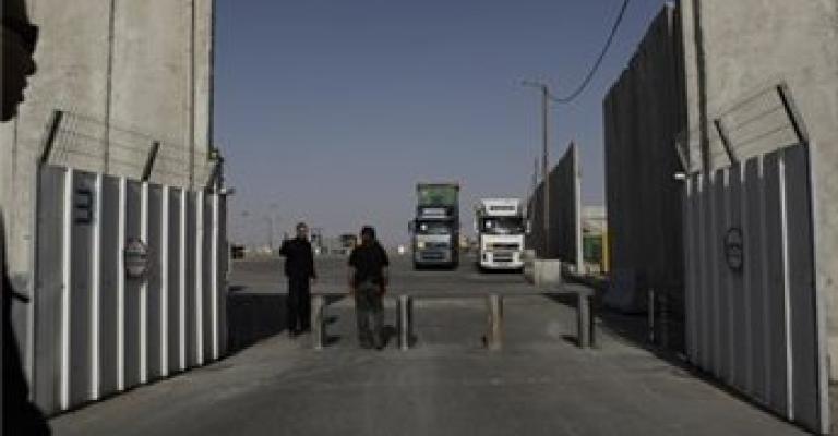 الاحتلال يغلق المعابر بسبب الاعياد