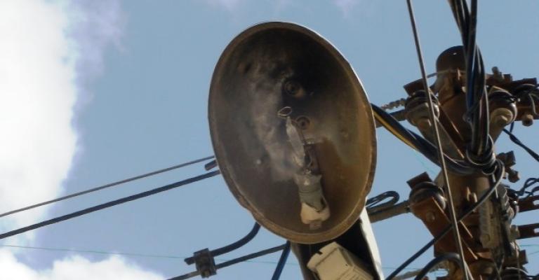 ازقة وممرات جناعة تغرق في الظلام 