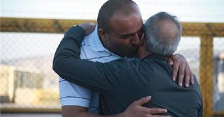 تبرئة أسير بعد سجنه 4 سنوات