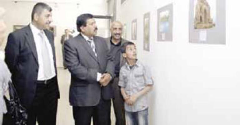 معرض فوتوغرافي للمعلمين والطلبة برأس العين