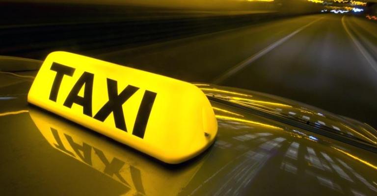 دراسة إمكانية اضافة 40 ألف سائق إلى مظلة التأمين الصحي 