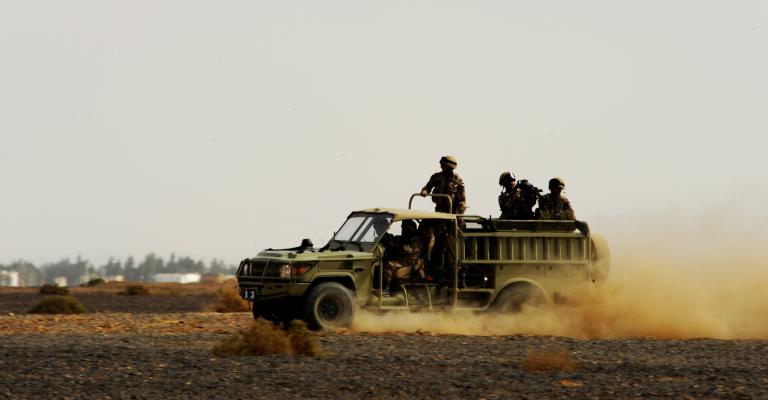 تعزيز الدفاعات على الحدود مع العراق ومصدر يؤكد: لا مخاوف 