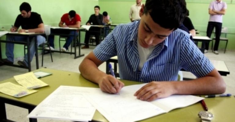 قرار الجلستين للتوجيهي.. ارهاق للطلبة والمراقبين على السواء