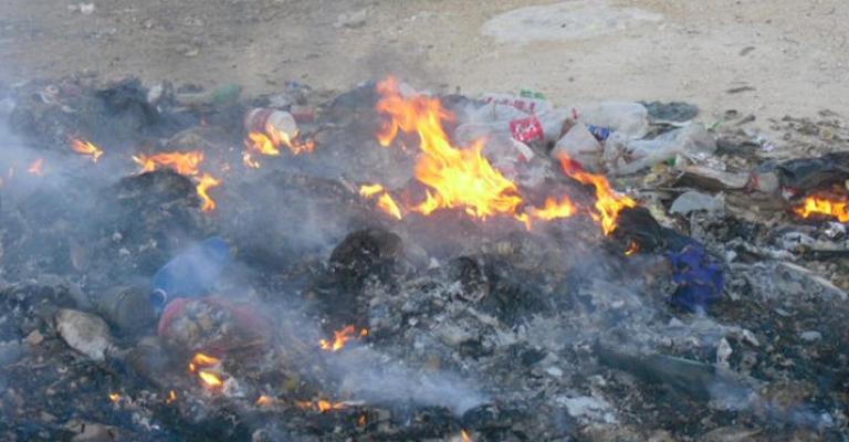 الأمانة: عقوبات للحد من ظاهرة حرق النفايات