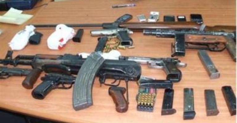 جيش الاحتلال: احباط تهريب اسلحة قادمة من الأردن 
