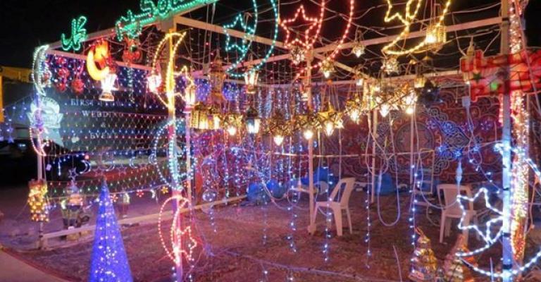 زينة رمضان تضفي بهجة على اجواء الشهر الفضيل بالزرقاء