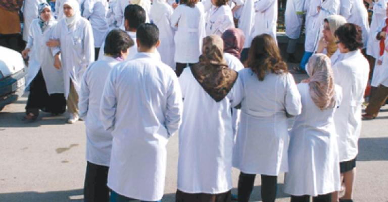 فتح باب التطوع أمام الممرضين للتوجه إلى غزّة