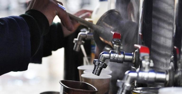 200 قرار بإغلاق محلات القهوة على الطرق