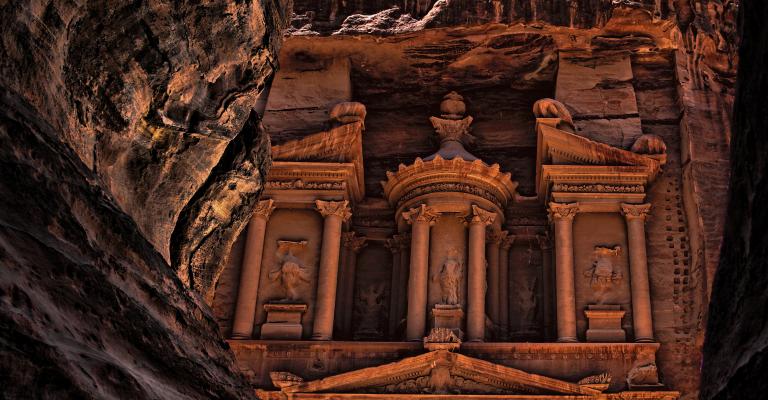  ارتفاع الدخل السياحي إلى 2.5 مليار دولار حتى نهاية تموز