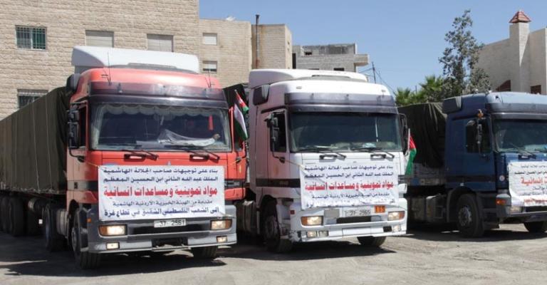 "الهيئة الخيرية" سيرت 334 شاحنة مساعدات إلى غزة 