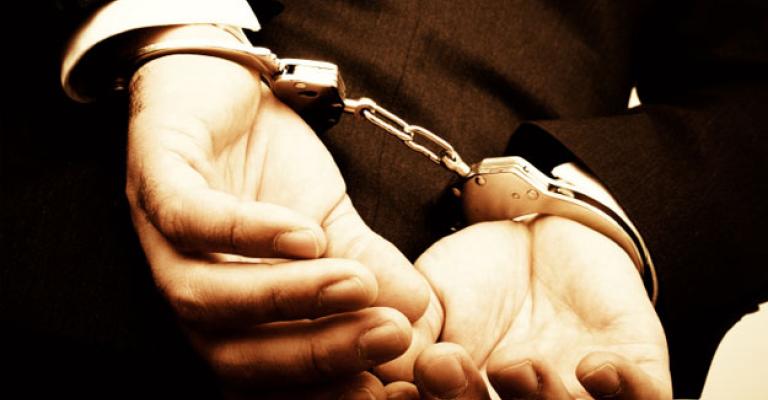القبض على موظف في صناعة إربد وهو يتلقى رشوة بـ4 آلاف دينار