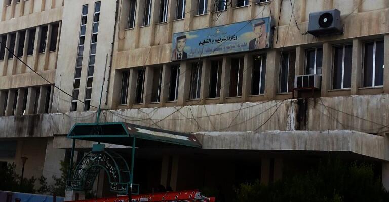 تهافت على "المهني" بالزرقاء بعدما اصبح الطريق الاسهل للجامعة تهافت على "المهني" بالزرقاء بعدما اصبح الطريق الاسهل للجامعة