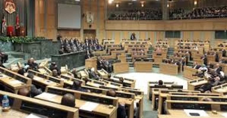 مجلس النواب يقر قانون الطاقة المتجددة