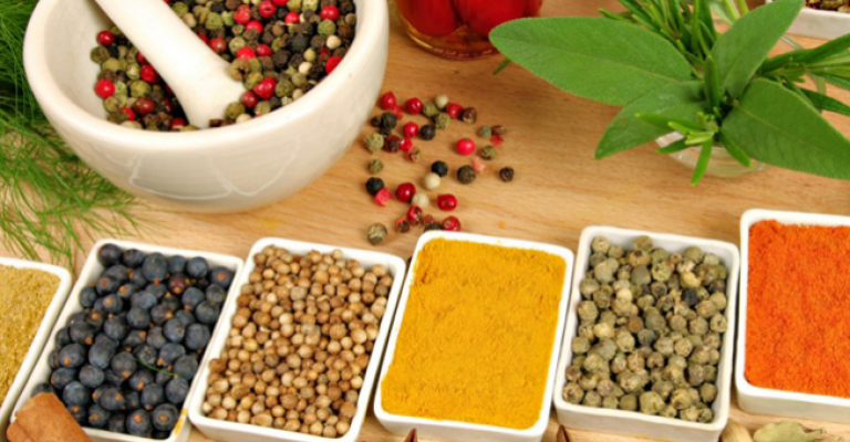 اقبال على الطب البديل في الزرقاء .. لكن الاولوية تظل لنظيره الحديث