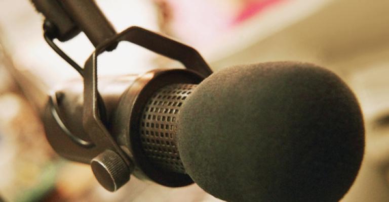 الحكومة توافق على ترخيص اذاعة لبلدية الزرقاء، والمومني يعتبرها "انجازا"