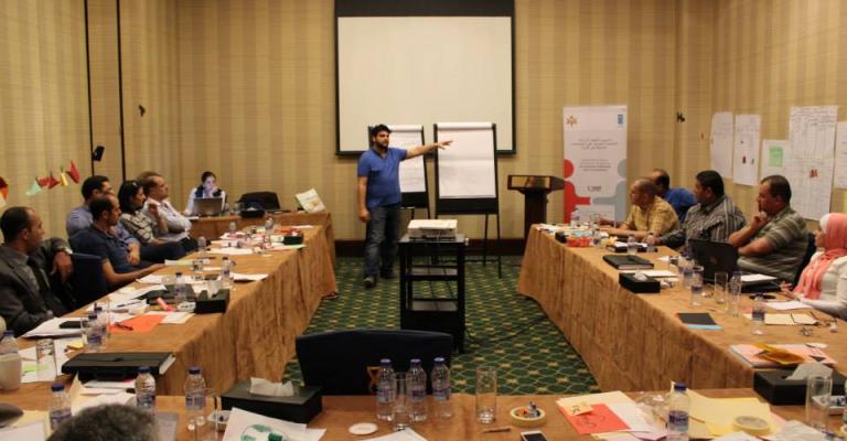 "الأمم المتحدة الإنمائي" ينهي دورة " تعزيز التواصل والإتصال بين البلديات والمجتمع المحلي" "الأمم المتحدة الإنمائي" ينهي دورة " تعزيز التواصل والإتصال بين البلديات والمجتمع المحلي"