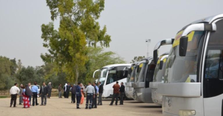 وقفة احتجاجية على اجراءات "البصمة" للحج والعمرة وقفة احتجاجية على اجراءات "البصمة" للحج والعمرة