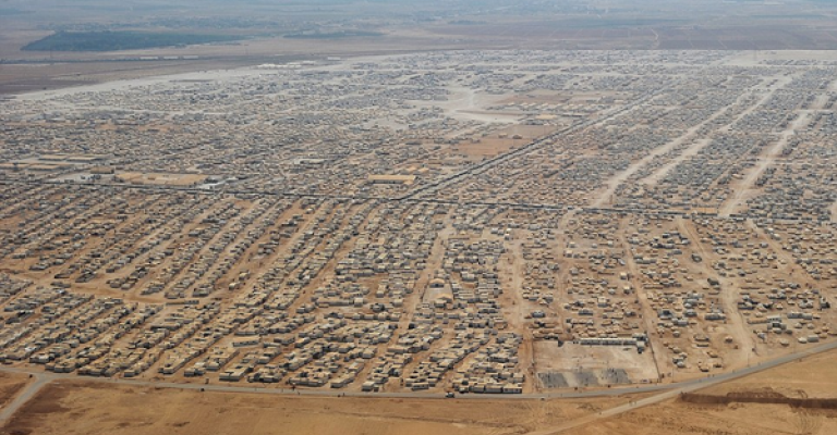 شبيب: اعادة النظر بعقود النقل في الزعتري شبيب: اعادة النظر بعقود النقل في الزعتري
