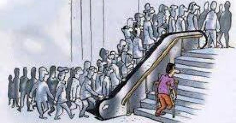 واقع تشغيل الاشخاص ذوي الاعاقة، وجود القانون وغياب الأنظمة الداعمة 