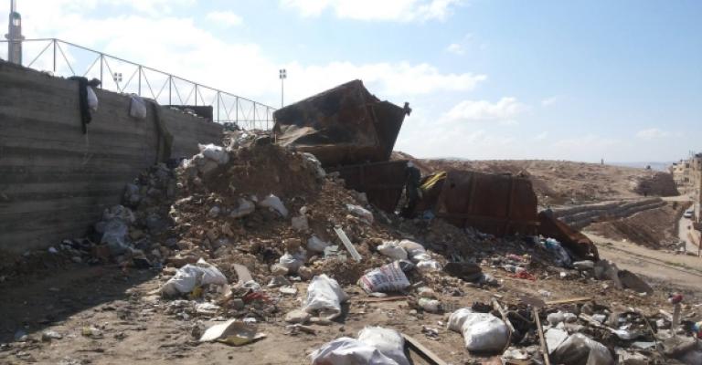 البلدية تقرر تحويل موقع مكب نفايات المخيم الى حديقة