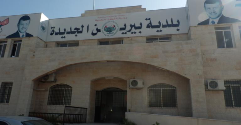 بلدية بيرين تنجز تعبيد 60 الف متر مربع من الشوارع في 2014