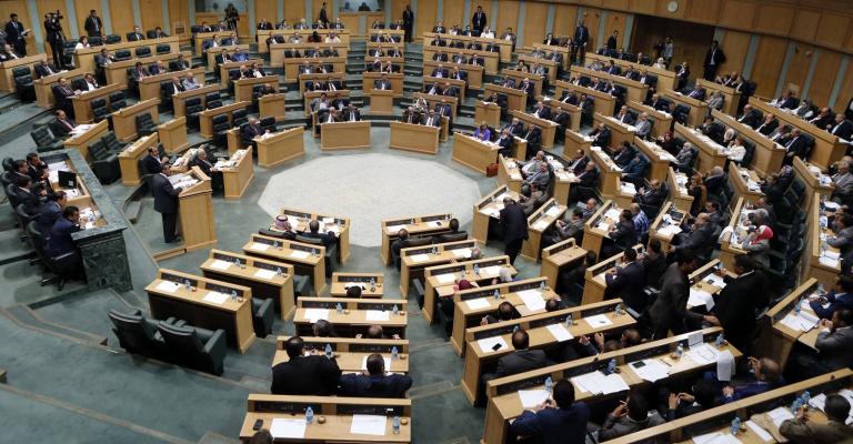 "النواب" يقر قانوني مجمع اللغة العربية والأمن العام..وانتقادات لتصريحات الفايز