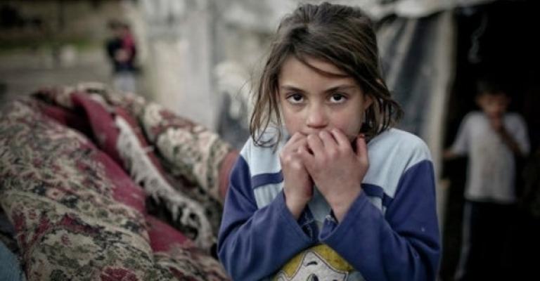 رحلة لجوء واحدة .. كافية لحرمان طفلين من والديهما رحلة لجوء واحدة .. كافية لحرمان طفلين من والديهما