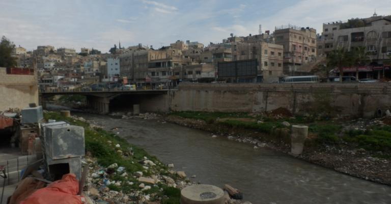 الطفل "أغيد".. حاول استنقاذ حذائه من السيل فابتلعهما!