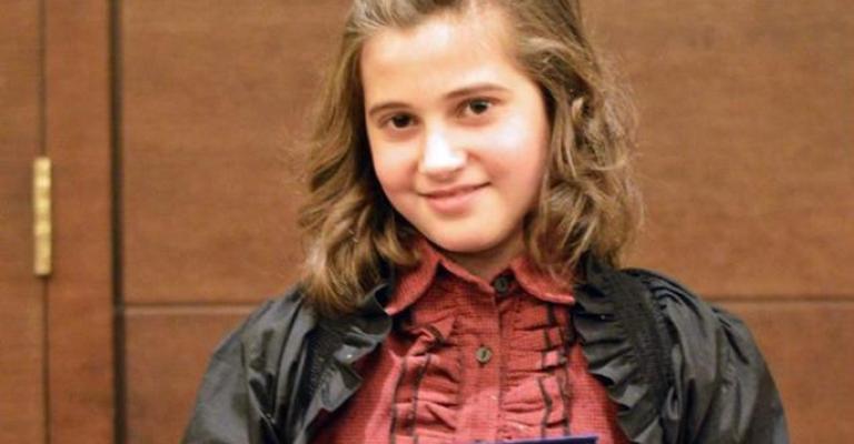 رزان الخوجة أصغر متطوعة إغاثية انتصرت على الألم بالحياة