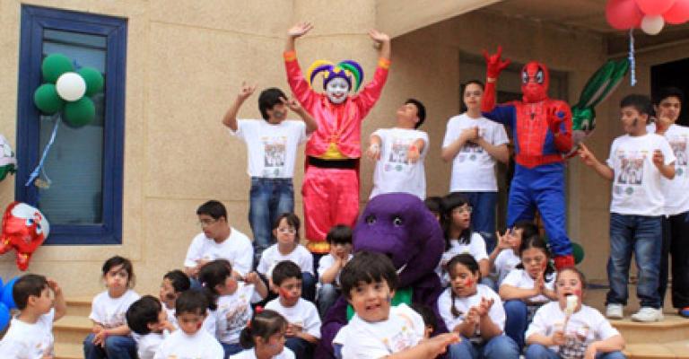 لاجئون يناشدون الإغاثيين الاهتمام بأطفالهم مرضى متلازمة داون