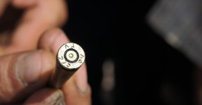 لاجئون يحتفظون برصاصات في أجسادهم ويتعايشون معها