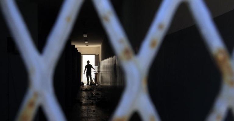 لاجئون يوثقون اعتقالهم وتعذيبهم في سورية