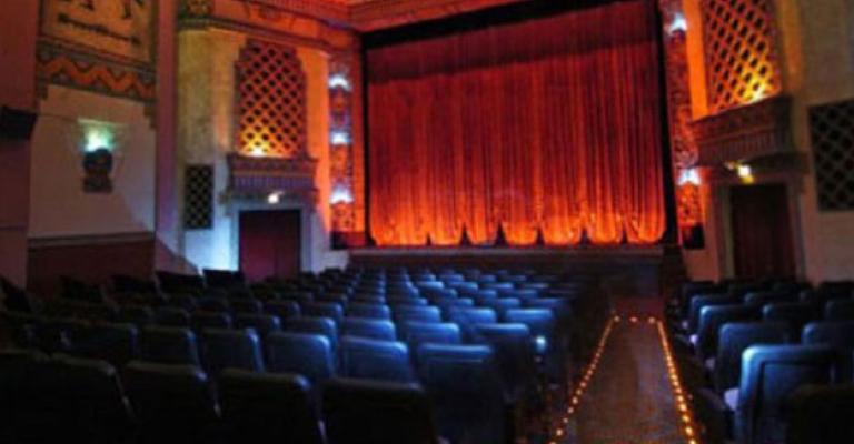 صاحب فرقة "سورية الغد"... مبدع يتحدى إعاقته واللجوء